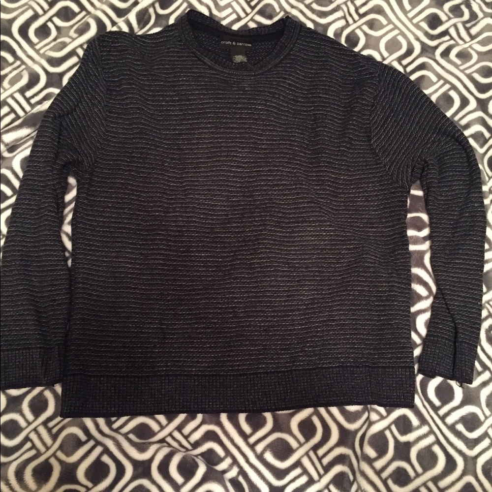 Crew neck navy Croft and Barrow knit sweater